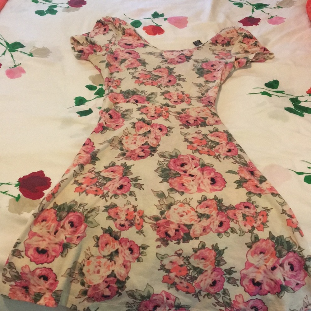 Floral dress!